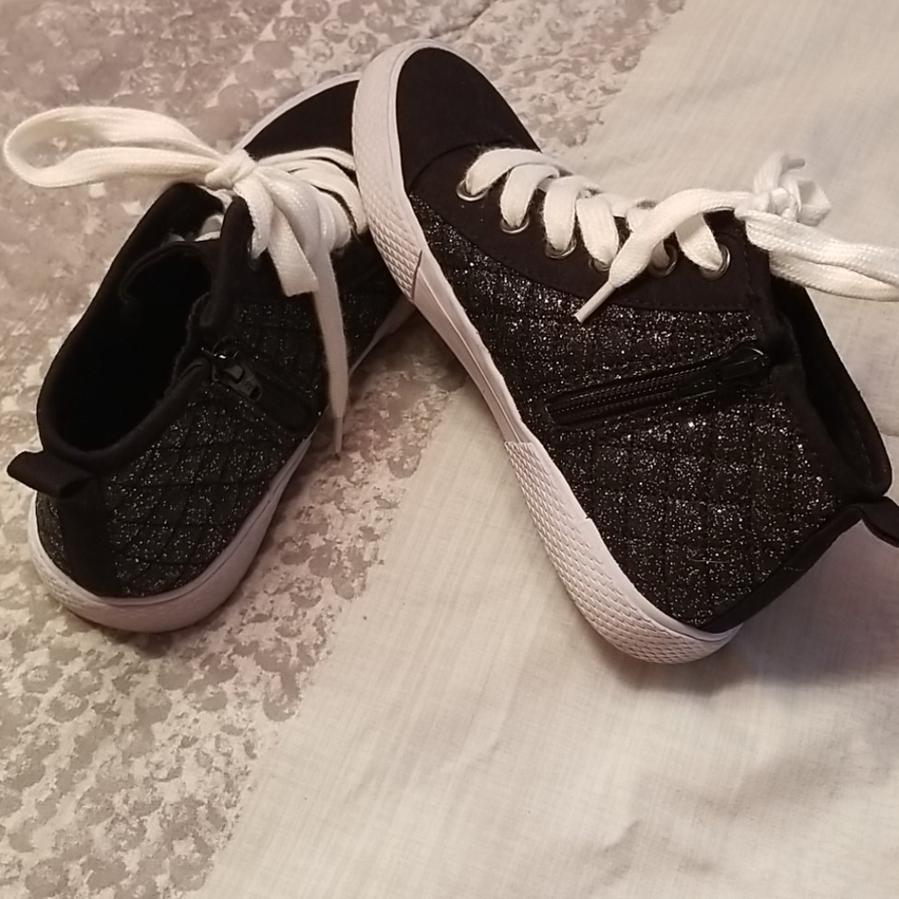 Cat & Jack Shoes Size 1